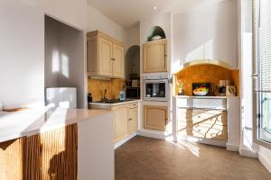 Appartements LE PROVENCE AP4389 By Riviera Holiday Homes : photos des chambres