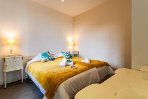 Appartements LE PROVENCE AP4389 By Riviera Holiday Homes : photos des chambres