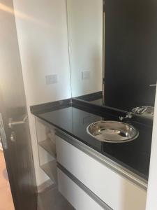 DEPARTAMENTO Guemes a mts de Nva Córdoba y centro Terraza y pileta!