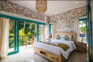 Ubud Dream-III: 2-BDR apartments above the pool