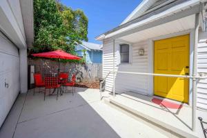 No Ho yellow door bungalow