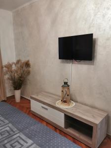 Apartman Aki