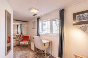 Yellowknife Downtown 50a avenue Retreat
