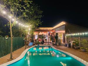 Phòng 3 Người Nhìn Ra Hồ Bơi (Triple Room with Pool View)