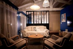 Maisons de vacances Villa Eden Bleu - Piscine et jacuzzi prive - Logement classe 4 etoiles : photos des chambres