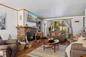 Blue Bird Retreat - Minnelusa