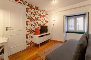 Contemporary Apartment in Chiado 1