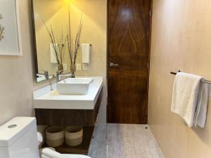 WARM STUDIO SWIM UP CPL B108 By SANDY POWERFUL