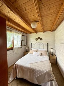 Charming Villa in Setenil de las Bodegas with Private Pool