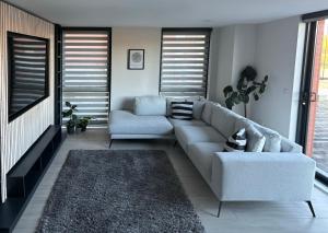 Riverside Wharf - Free Parking, Business, Couples & Families