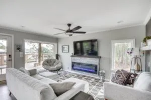 Bay St Louis Home with Private Dock and Kayaks! - بيكايون