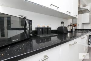 Modern 4-Bedroom 2-Bathroom with Off Road Parking in Great Sankey by Amazing Spaces Relocations Ltd