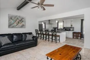 Eclectic Country Home - Leander