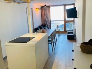 Appartement rénové 3 pièces, balcon, WIFI, 67 pers, Les Arcs 2000 - FR-1-346-529