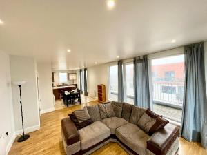 London Modern Flat near transports