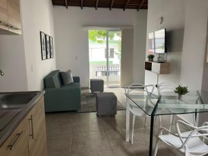 Apartamento con vista a laureles 401