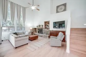 Serene Pine Mountain Club Home with Pool Access! - Pine Mountain Club