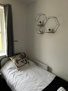 Timber Court - FREE PARKING - 2 Bedroom Apartment - FAST Wi-Fi - Perfect for Contractors!