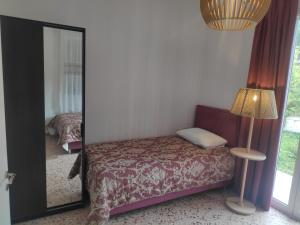 Το σπίτι με τις βουκαμβίλιες