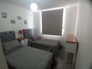 ALOJAMIENTO BAHIA PELICANOS EXTENSAS y AMPLIAS VISTAS AL JARDIN