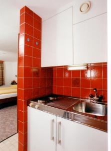 Triple Room with Lake View room in Hotel zum See