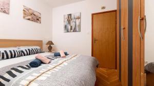 Apartments with a parking space nska, Krk - 21727