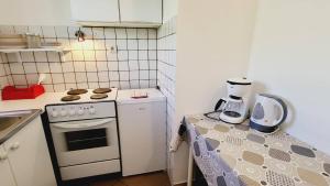 Apartments with parking space Njivice, Krk - 21763