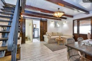 Family friendly house with a swimming pool Karlovac - 22089