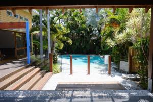 Tropical Villa in Burleigh