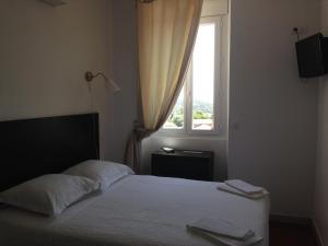 Hotels Hotel La Cigale : Chambre Double - Vue sur Mer