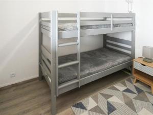 Studio lumineux avec alcôve, balcon face mer, parking privé - FR-1-323-429