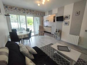 Appartements Appartement cosy a 220m de la plage avec terrasse privee, proche centre et foret - St Jean de Monts - FR-1-323-463 : photos des chambres