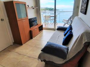 Apartamento con terraza, parking y se admiten mascotas en Llançà - ES-170-3