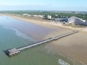 Appartement cosy pour 4 à 50m de la plage à St Hilaire - FR-1-323-448