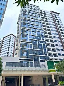 Mactan Newtown Beach One Manchester Palace - Mactan