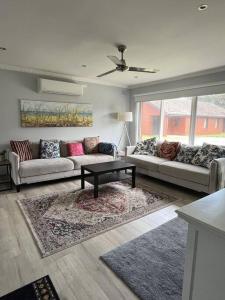 Ronnys at Tootgarook. Spacious villa, walk to beach.