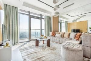 Frank Porter - Paramount