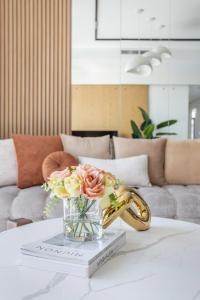 Frank Porter - Paramount