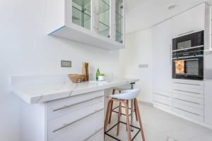 Frank Porter - Paramount