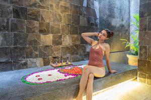 Brand new Luxury 3BR villa Ethnic Ubud #4