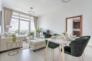 Frank Porter - Park Gate Residences 1