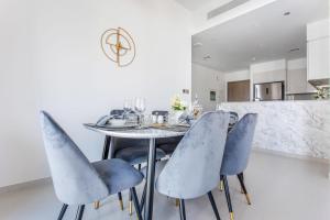 Frank Porter - Burj Royale