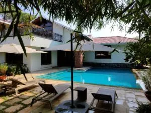 Casa Blanca 3bhk w/pool near Mandwa, Alibaug - Sasawane