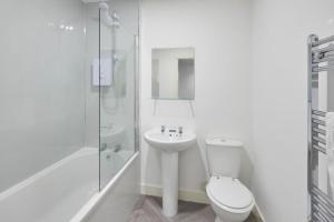 Zetland House Apartment 1 Loftus