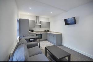 Zetland House Apt 4