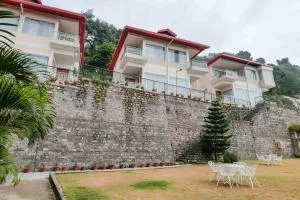 The Fern Surya Resort Kasauli Hills, Dharampur - 卡尔卡