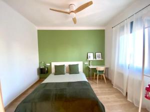 Sunny Apt Barcelona 22