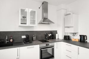 SoWi Home - Gartenblick & Parkplatz, Küche