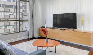 Tabas Espaçoso apto no Leblon LB0015