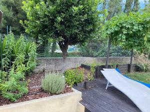 Maison ancienne Marseille piscine au bord de leau